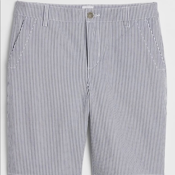 𝅺nwt Gap 9″ Khaki Bermuda Shorts Size 6 - Picture 3 of 9